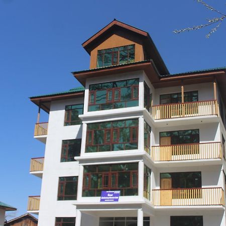 Hotel Gulmarg House Eksteriør billede